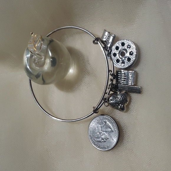 Favorite teacher charm bracelet - Picture 6 of 7